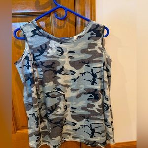 Blue Camo Cold Shoulder LS Shirt. Size S. Very soft.